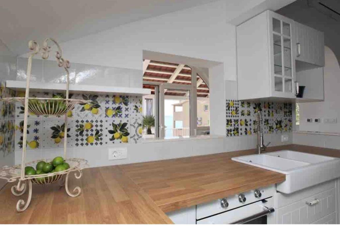 Trogir Ciovo Big Seaview Apartment Near The Sea Εξωτερικό φωτογραφία