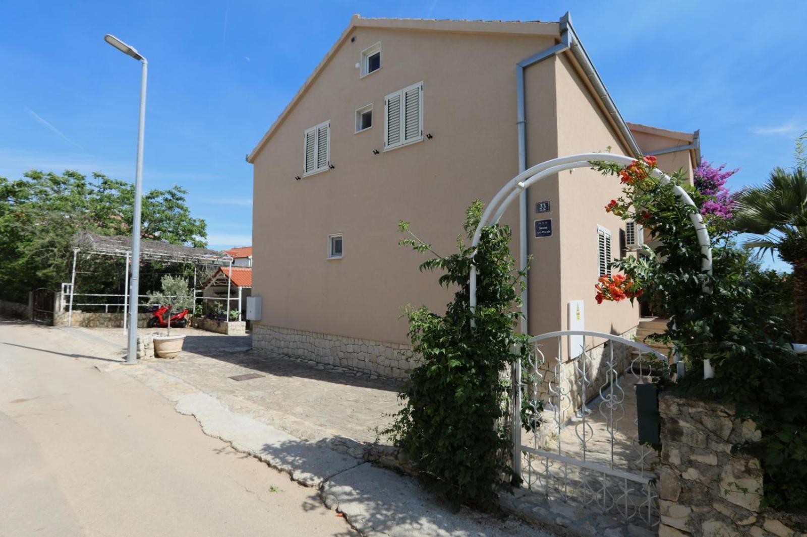 Trogir Ciovo Big Seaview Apartment Near The Sea Εξωτερικό φωτογραφία